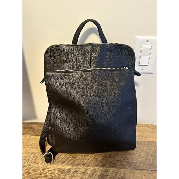 L. Credi Leather backpack